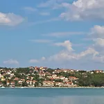 In - Insel Krk 13588 Šilo
